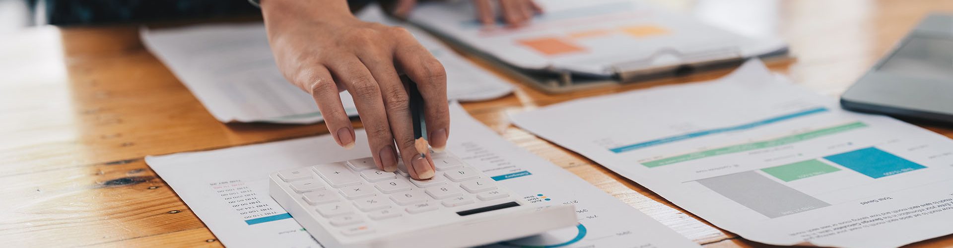 Processar manualmente faturas, despesas ou registos internos está a bloquear a eficiência da sua empresa?
